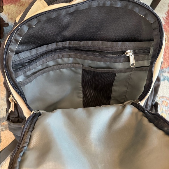 Nike Tan Backpack - Picture 5 of 11